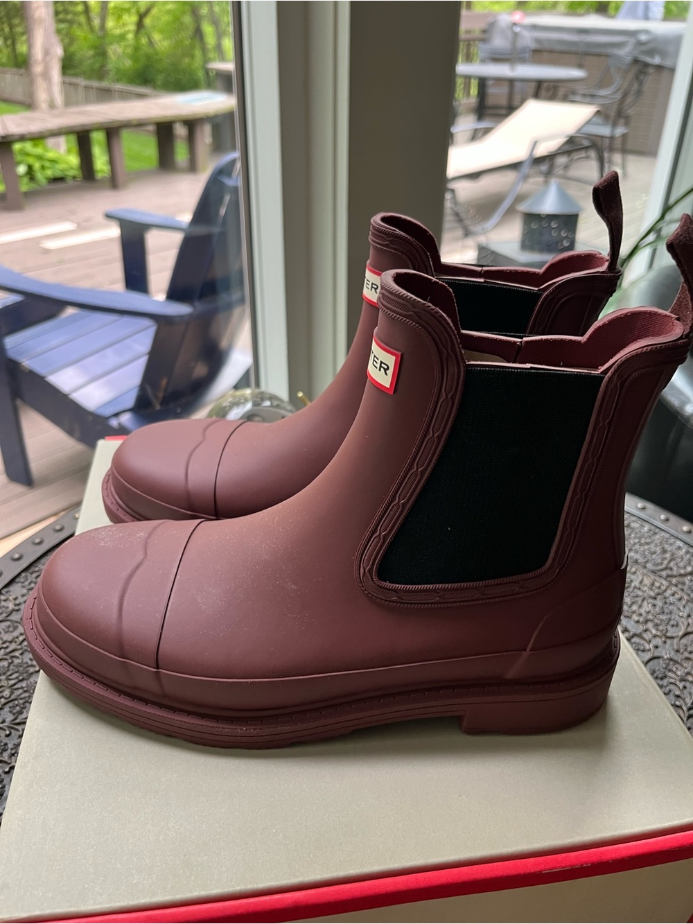 HUNTER COMMANDO CHELSEA BOOTS IN MUTED BERRY 7 - Picture 4 of 8